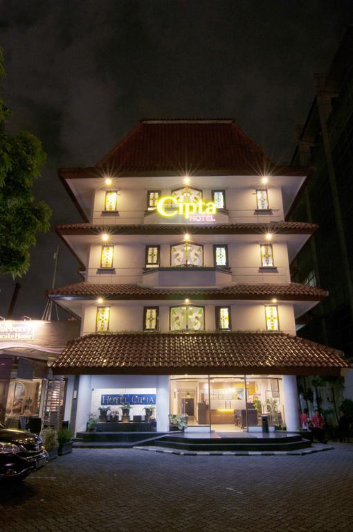 Cipta Hotel Wahid Hasyim Джакарта Екстериор снимка