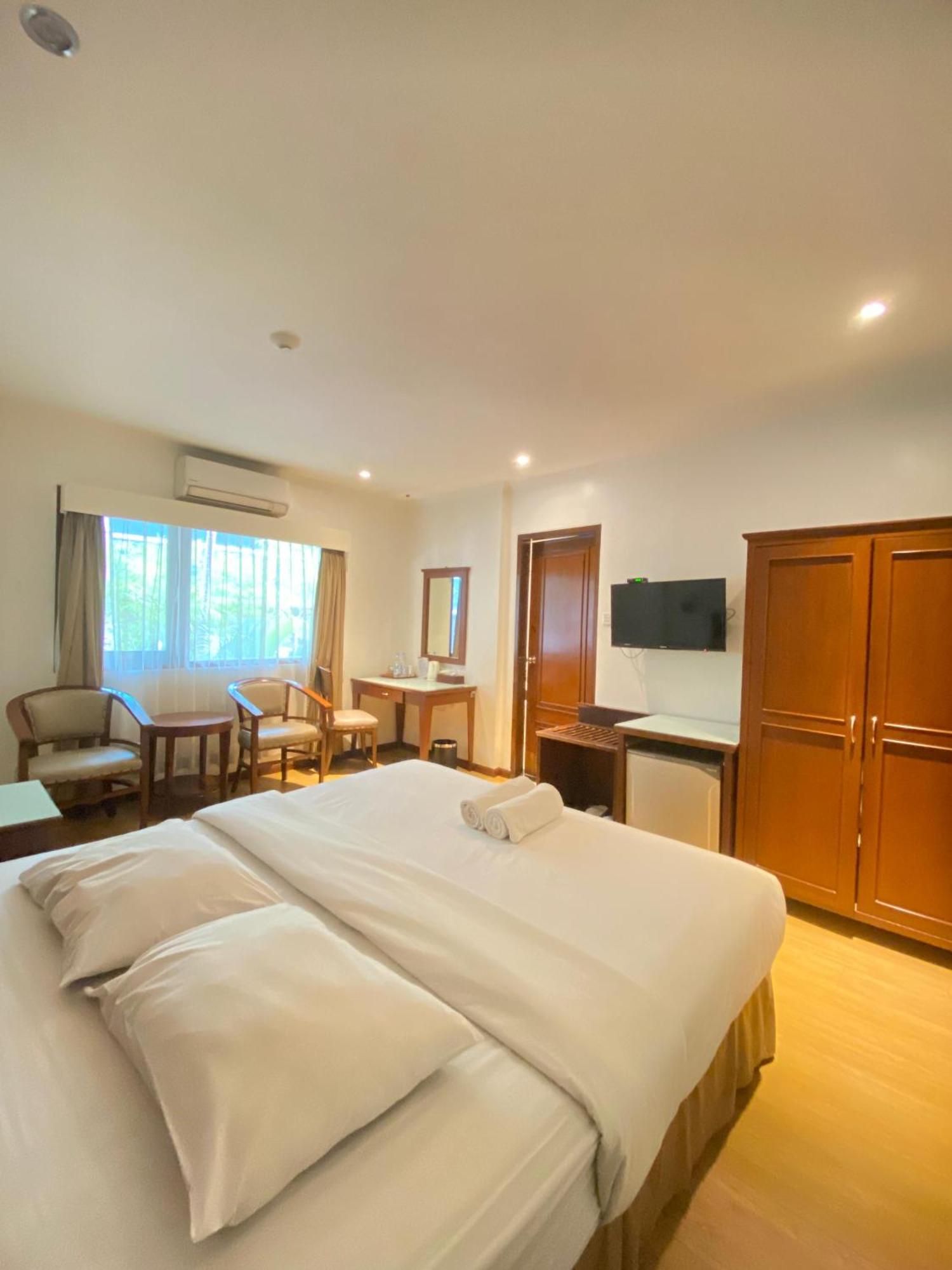 Cipta Hotel Wahid Hasyim Джакарта Екстериор снимка