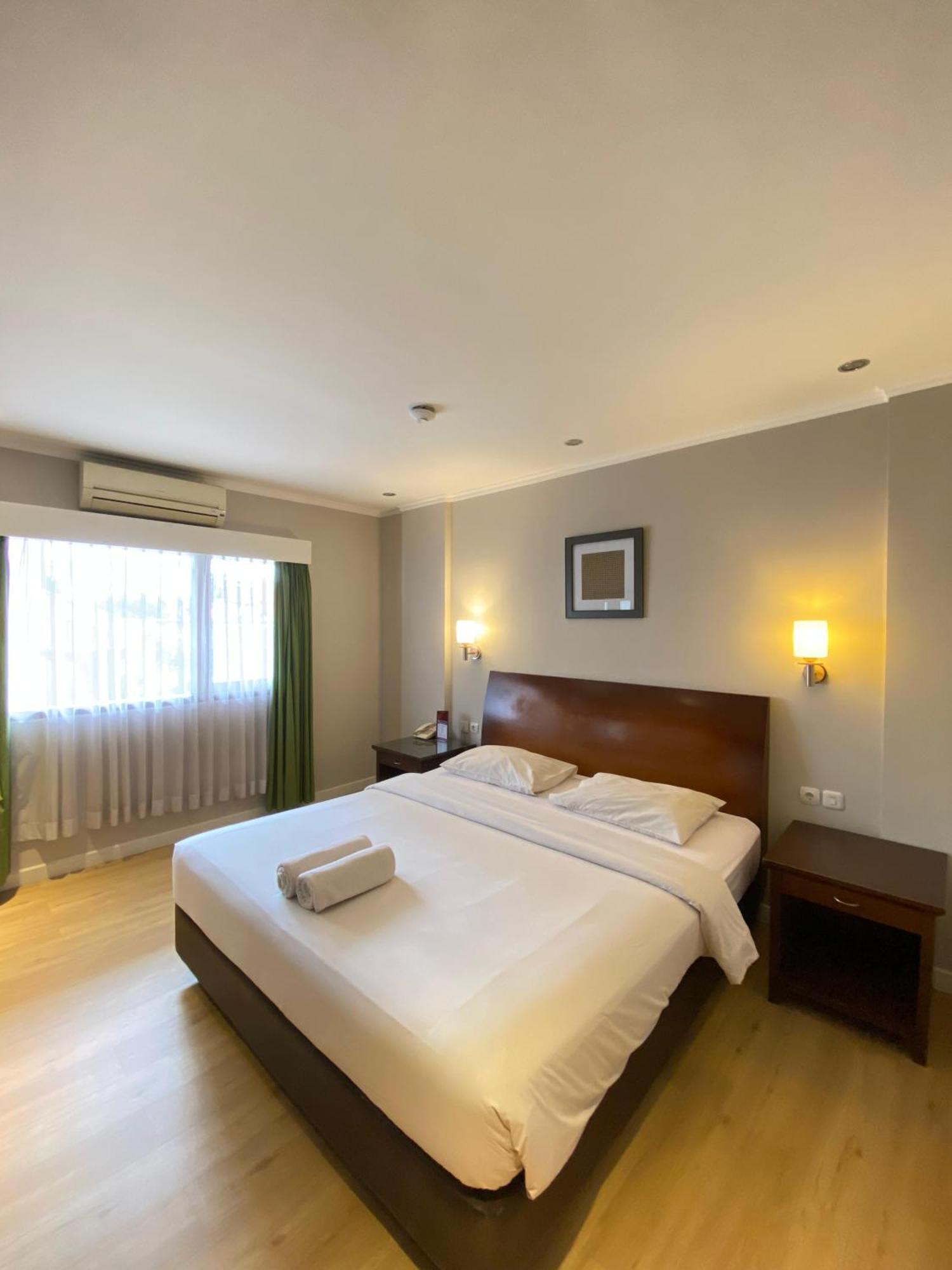 Cipta Hotel Wahid Hasyim Джакарта Екстериор снимка
